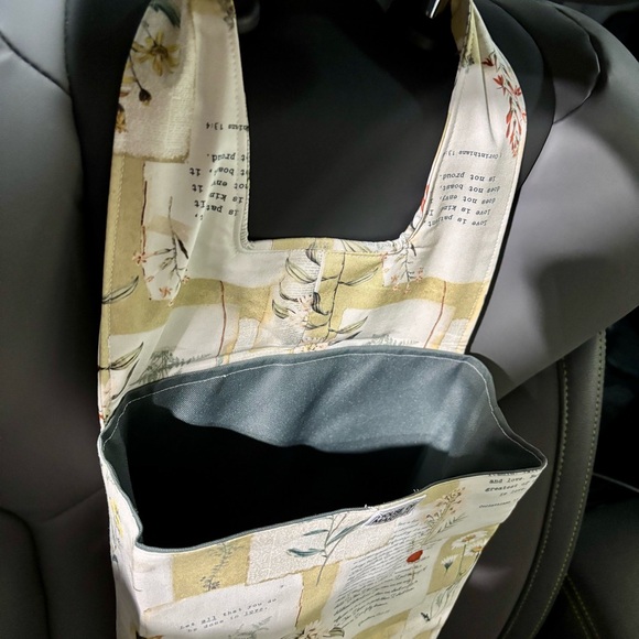 Car Trash/Utility Tote Bible Verses Floral 9” w x 4”d x 12” l 10” strap Handmade - Picture 2 of 11
